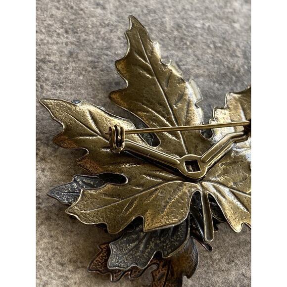 Vintage Brooch Pin Maple Leaf Gold Silver Cooper Tone Three Leaves - Picture 4 of 5